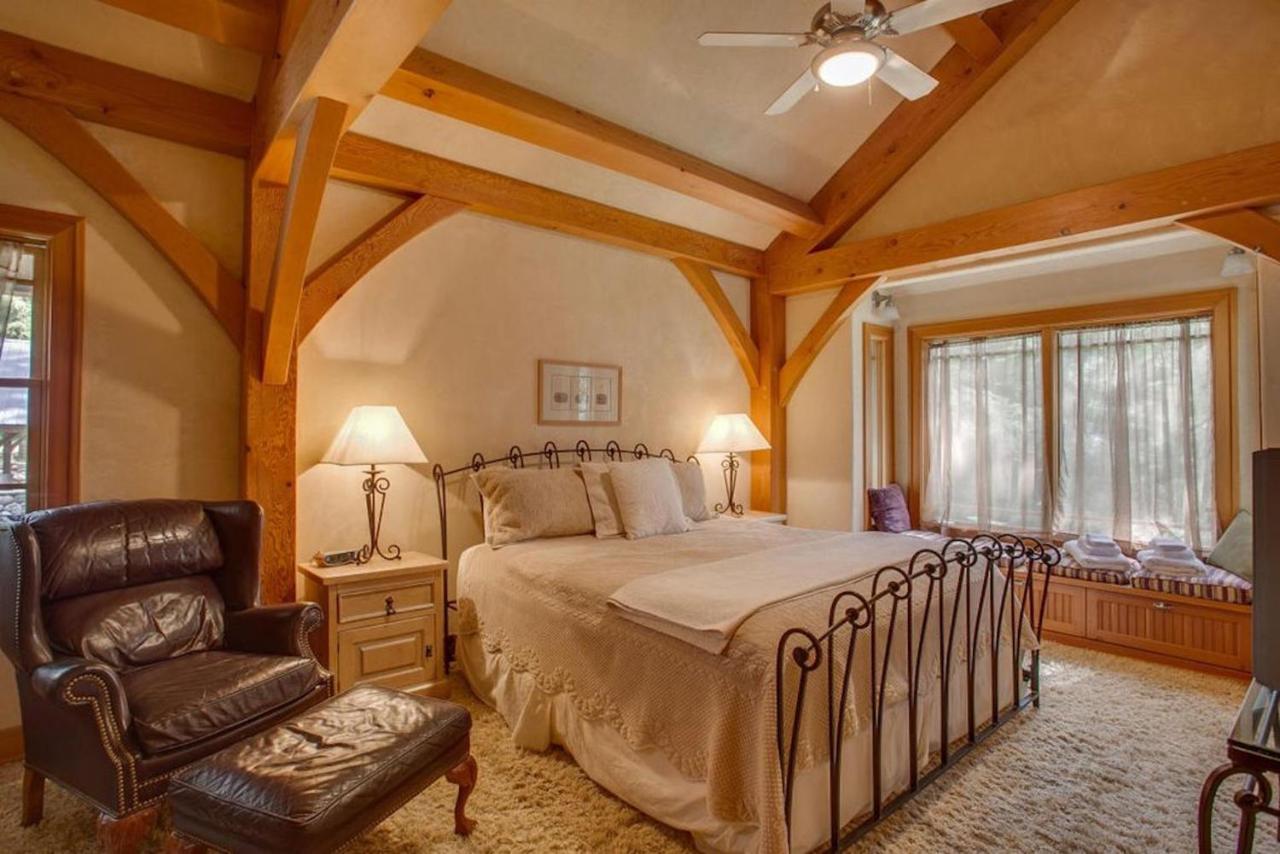 Snowgrass Lodge - River, Mountain Views & Hot Tub Leavenworth Exterior foto